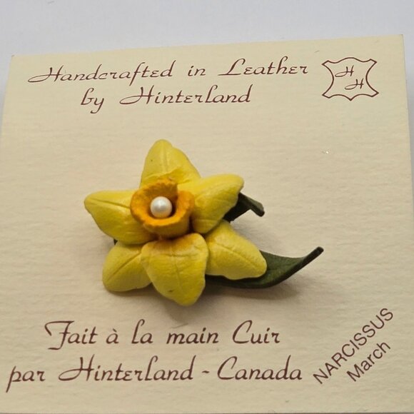 Handcrafted Hinterland Leather Flower Brooch Yellow Daffodil Pearl Canada w/ Box - Picture 5 of 8